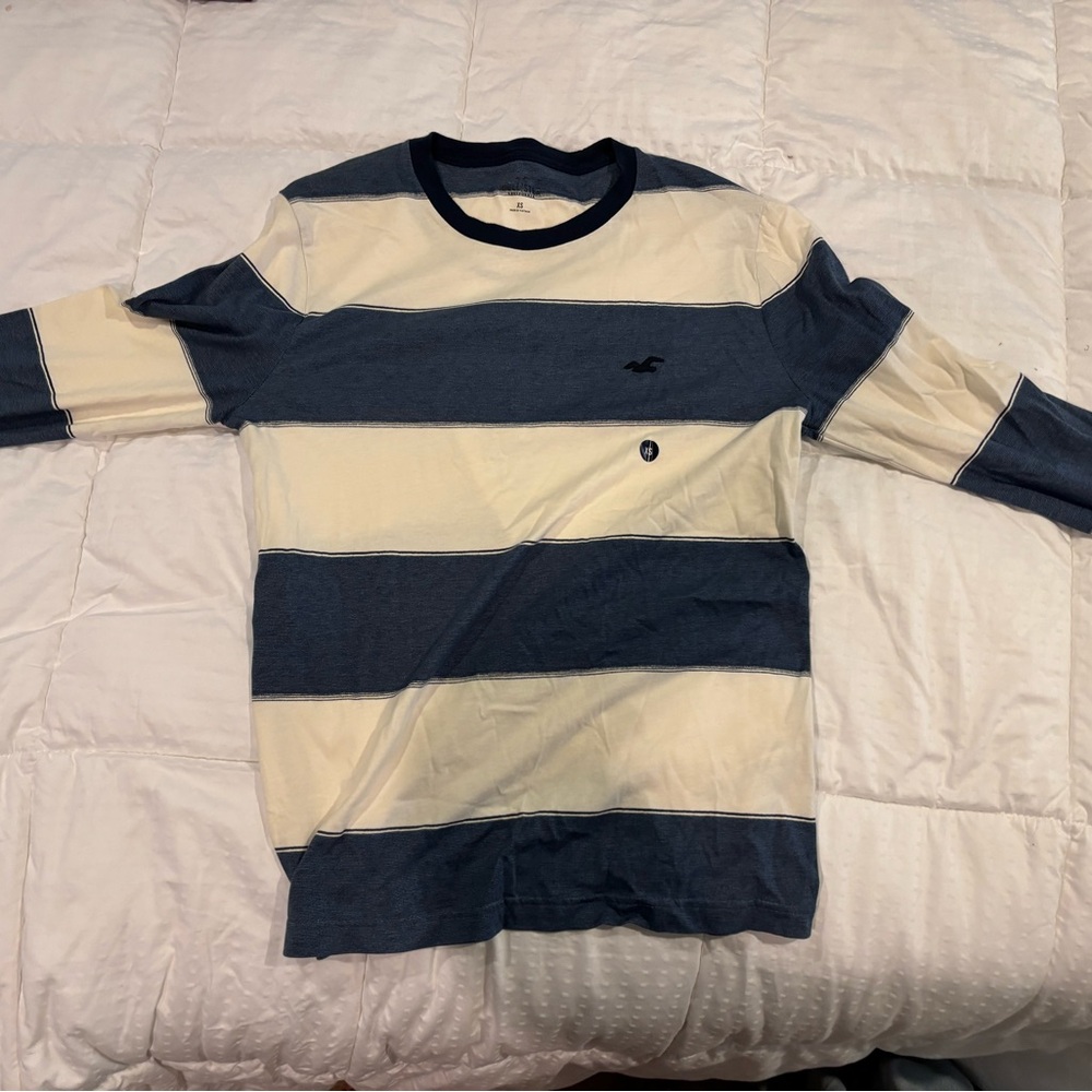 Hollister Navy and Cream Striped Long Sleeve Tee